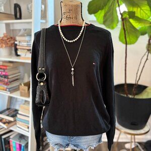 Black Tommy Hilfiger Sweater – Classic Style (NWT)